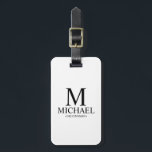 Name und Monogramm des modernen Personalisierten T Gepäckanhänger<br><div class="desc">Moderne Schwarz-Weiß-Geschenke mit personalisiertem Monogramm,  Name und Titel des Trauzeugen in Schwarz-Weiß-Serif-Schriftart-Stil auf weißem Hintergrund. Auch perfekt für Trauzeuge,  Vater der Braut und mehr.</div>