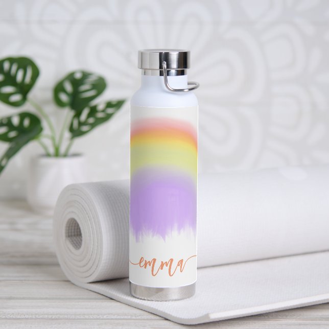 Namensskript farbiger Regenbogen personalisiert Trinkflasche (Yoga)