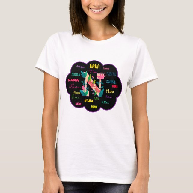 Nana Florales Blumenname Initiale T-Shirt (Vorderseite)