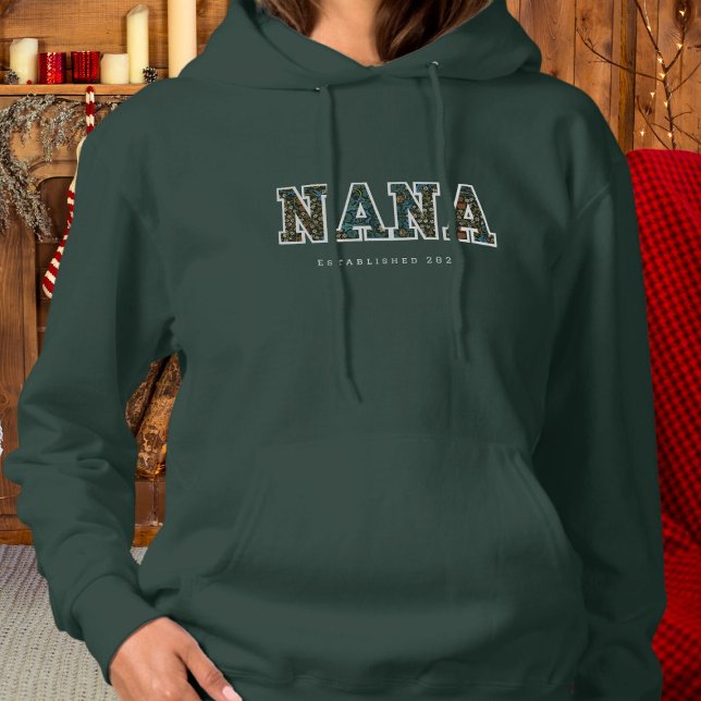 Nana - Jahr für Jahr - dunkle trendige Kapuze Hoodie (Von Creator hochgeladen)