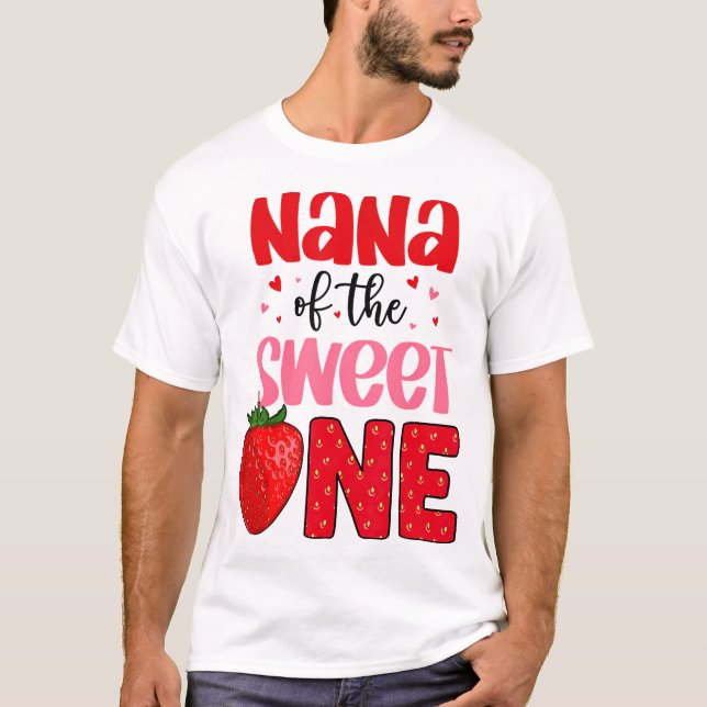 Nana of the Sweet One Strawberry Birthday Family P T-Shirt (Vorderseite)