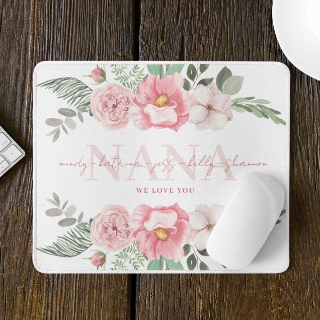 Nana Personalisiert Floral Mousepad (Celebrate your Nana with this personalized floral mouse pad! )