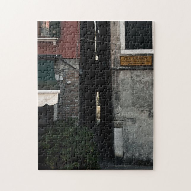 Narrow venetian alleyway (2024) puzzle (Vertikal)