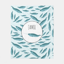 Narwhal im Muster des blauen Ozeans Fleecedecke