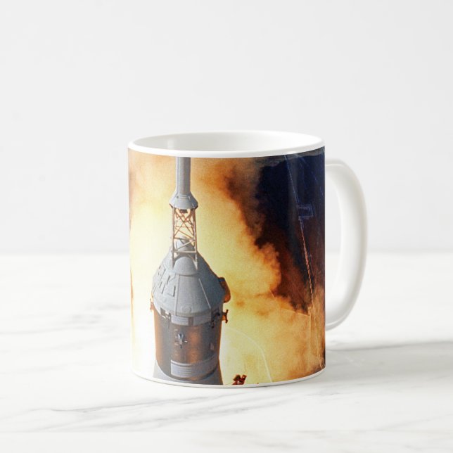 NASA Apollo 11 Moon Landing Rocket Launch Tasse (VorderseiteRechts)