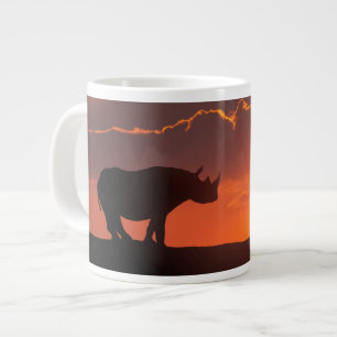 Nashorn bei Sonnenuntergang, Masai Mara, Kenia Jumbo-Tasse