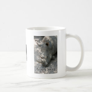Nashornphotographie mit "Schönheits-Schlaf" Text Tasse