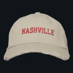 NASHVILLE Rote Stickerei Vintager Stil Bestickte Baseballkappe<br><div class="desc">NASHVILLE Rot bestickt Vintage Stil bedrückte Baumwollhut. Das ist ein wunderbares Geschenk für alle, die Nashville TN Lieben! Wenn Sie Ihren persönlichen Text bevorzugen, wählen Sie einfach den Knopf "Diese Vorlage personalisieren", um Ihre Auswahl an benutzerdefiniertem Text einzugeben. Die Stickerei kann auch an andere Farbeinstellungen angepasst werden, indem Sie die...</div>