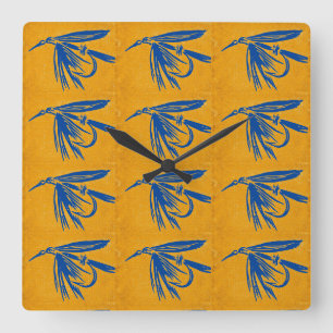 Nasse Fliege im Blau auf der Quadratische Wanduhr