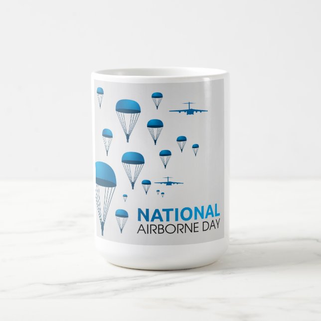 Nationaler Im Flugzeug Tag Kaffeetasse (Mittel)