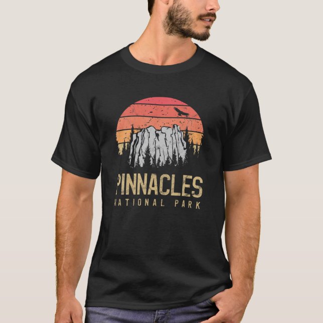 Nationalpark Pinnacles Camping T-Shirt (Vorderseite)