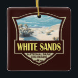 Nationalpark White Sands Vintage Keramikornament<br><div class="desc">Vektorgrafik mit weißem Sand. Der Park befindet sich im Staat von New Mexico und ist komplett von der White Sands Missile Range umgeben.</div>