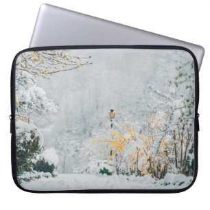 Natur im Schnee Vintage Rendering lensart, beau Laptopschutzhülle