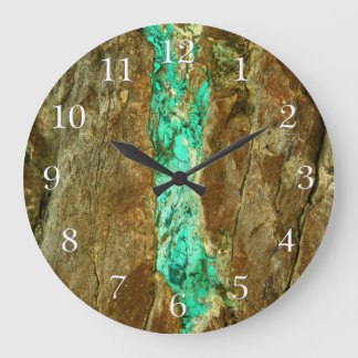 Natural Turquoise vein in rough brown stone Große Wanduhr