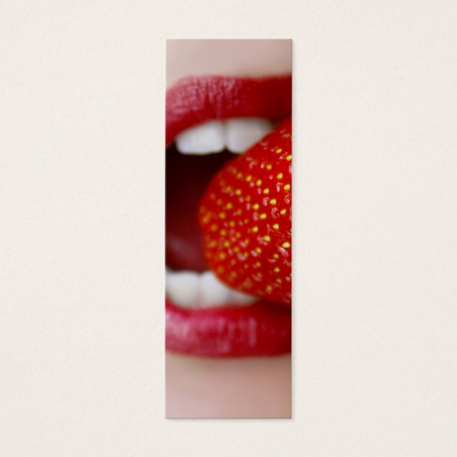 Nature's Candy - Frauen essen Erdbeere (Vorderseite)