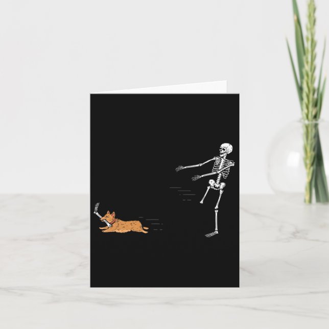 Naughty Corgi Dog Fun Skeleton Halloween Karte (Vorderseite)