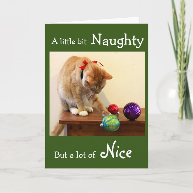 Naughty Orange Tabby mit Weihnachtsschmuck Karte (Vorderseite)