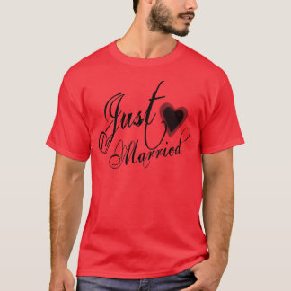 Naughy Grunge Script - Just Married Heart Black T-Shirt