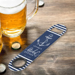 Nautic Anchor Stripe Brautparty Navy Blue<br><div class="desc">Der Nautical Anchor Stripe Brautparty Bar Key ist ein perfektes Duschgeschenk für Ihre Gäste.</div>