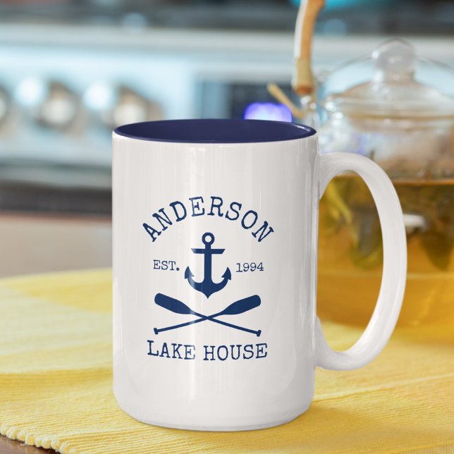 Nautic Blue Anchor Oars Name Lake House Grosses Zweifarbige Tasse (Customize to change text size or color.)