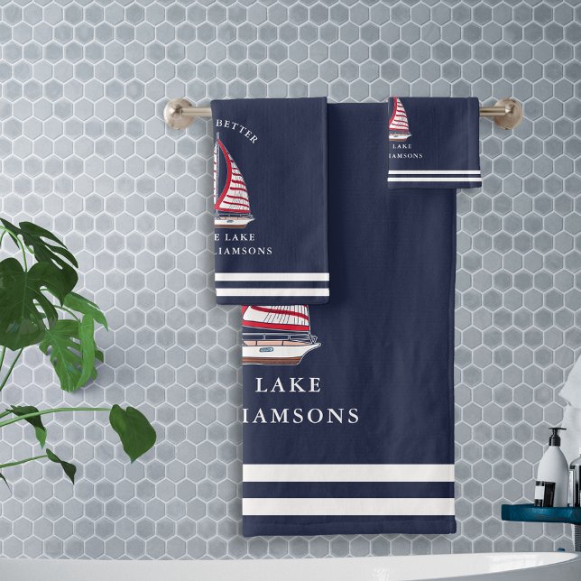 Nautic Navy Blue and White Sailboat Lake Life Badhandtuch Set (Von Creator hochgeladen)