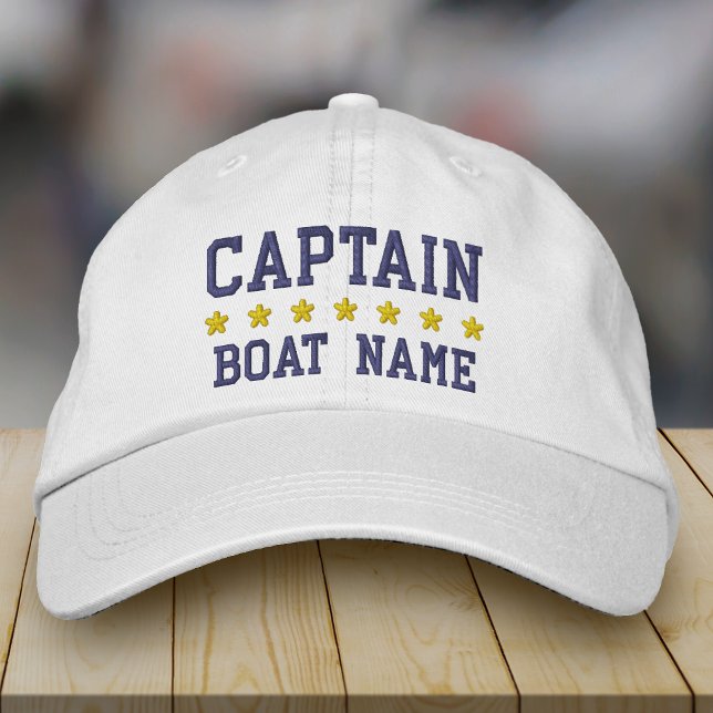 Nautic Navy Blue Captain Ihr Boot Name weiß Bestickte Baseballkappe (Choose from a variety of hat colors.)
