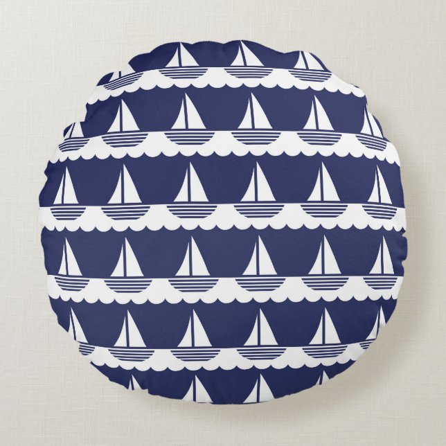 Nautic Sailboat Pattern Navy Blau und Weiß Rundes Kissen (Vorderseite)