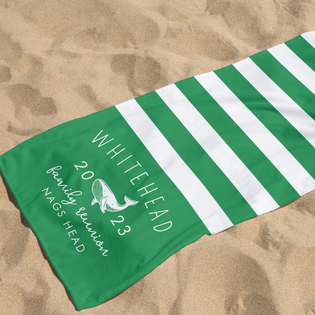 Nautic Whale Green Monogram Strandtuch (Von Creator hochgeladen)