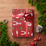 Nautical Lobsters and Buoys Christmas Pattern Geschenkpapier<br><div class="desc">Geben Sie Ihren Weihnachtsgeschenken eine nautische Touch mit diesem Packpapier. Es ist mit einem Muster aus weißen Hummern und Vintagen Holzbojen ausgestattet,  die auf einem roten Hintergrund mit festlich grünen Weihnachtsbaumakzenten stehen.</div>