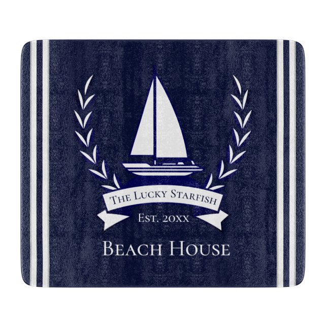 Nautical Navy Blue Sailboat Coastal Mit Monogramm  Schneidebrett (Vorderseite)