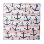 Nautical Pink Stripe blaues Ankermuster Fliese<br><div class="desc">Sommerdesign mit marineblau blauem Ankermuster auf einem rosa und weißen Streifen Hintergrund.</div>