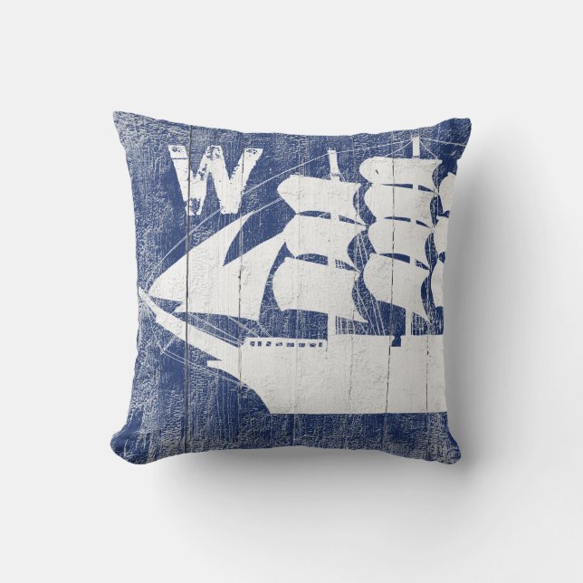 Nautical Ship Blue Beach Wood Mit Monogramm Kissen (Vorderseite)