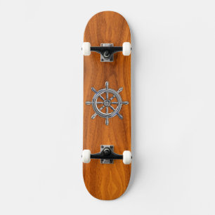 Nautical Wheel im Chromstil auf Teak Veneer Skateboard