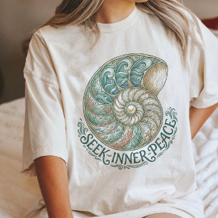 Nautilus-Schale Suche innere Ruhe Ozean-Kunst Tri-Blend Shirt