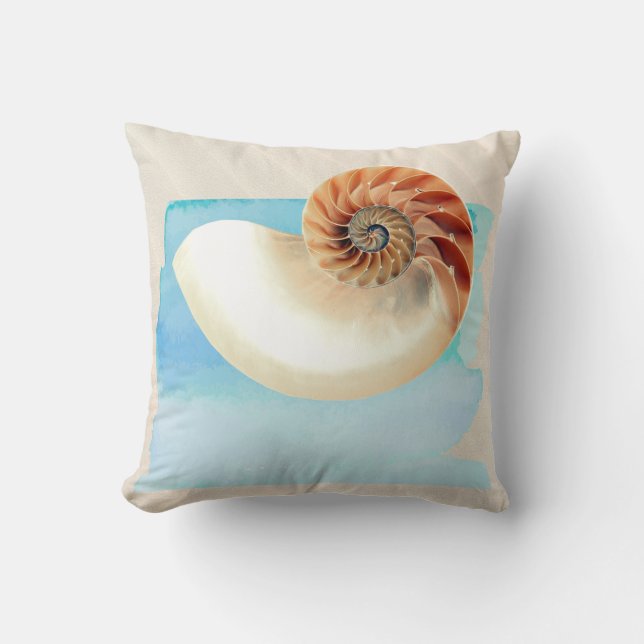 Nautilus Seashell und Sand Throw Kissen (Vorderseite)
