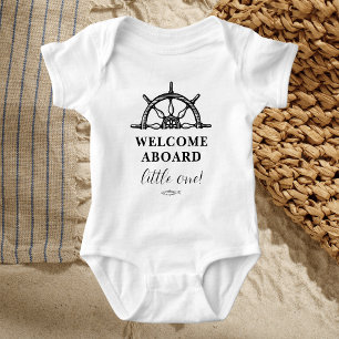 Nautisch gestaltetes Neugeborenes Baby Strampler