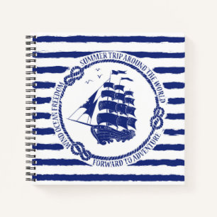 Nautische Emblem mit Segelschiff Notizbuch
