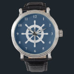 Nautische Uhrengeschenke für Männer und Kinder Armbanduhr<br><div class="desc">Nautisches Uhrengeschenk für Männer und Kinder. Armbanduhren mit Logo des Schiffes und anpassbarer Hintergrundfarbe. Fügen Sie optional Ihre eigenen Namensinitialen hinzu. Coole Geschenkidee zum Geburtstag für Bootsführer, Segler, Erste-Hilfe-Partner, Segler-Ehefrau, Kinder (Junge oder Mädchen), Freunde, Vater, Großvater, Hochzeitsgarten etc. Das Helm-Symbol des weißen Bootes mit marineblauer Hintergrundfarbe. Schwarze Lederband. Trendy Accessoires...</div>