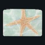 Nautischer Starfish im Wasser iPad Mini Hülle<br><div class="desc">Dieses Gemälde von Chariklia Zarris lässt Sie sich jedes Mal, wenn Sie es sich ansehen, in eine Welt der Differenz verwandeln. Sie können sich am Strand vorstellen, auf der Suche nach Seestern oder im Sand zu spielen. Zarris's Image ist perfekt für diejenigen, die das Leben im Meer Liebe und wollte,...</div>