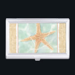 Nautischer Starfish im Wasser Visitenkarten Etui<br><div class="desc">Dieses Gemälde von Chariklia Zarris lässt Sie sich jedes Mal, wenn Sie es sich ansehen, in eine Welt der Differenz verwandeln. Sie können sich am Strand vorstellen, auf der Suche nach Seestern oder im Sand zu spielen. Zarris's Image ist perfekt für diejenigen, die das Leben im Meer Liebe und wollte,...</div>