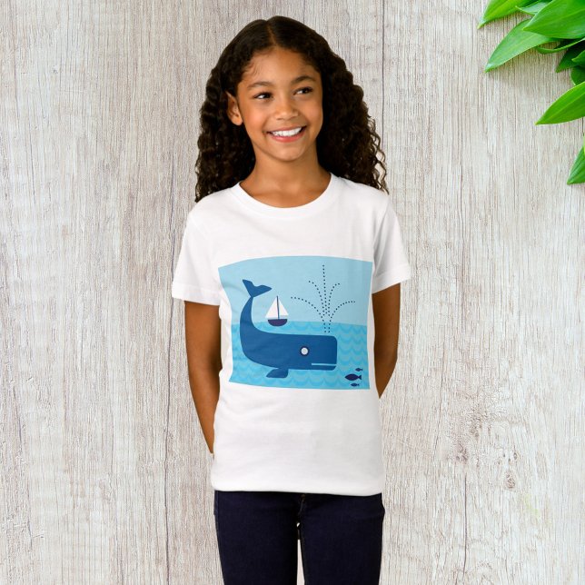 Nautischer Wal und Segelboot Blaues Meer T-Shirt (Von Creator hochgeladen)