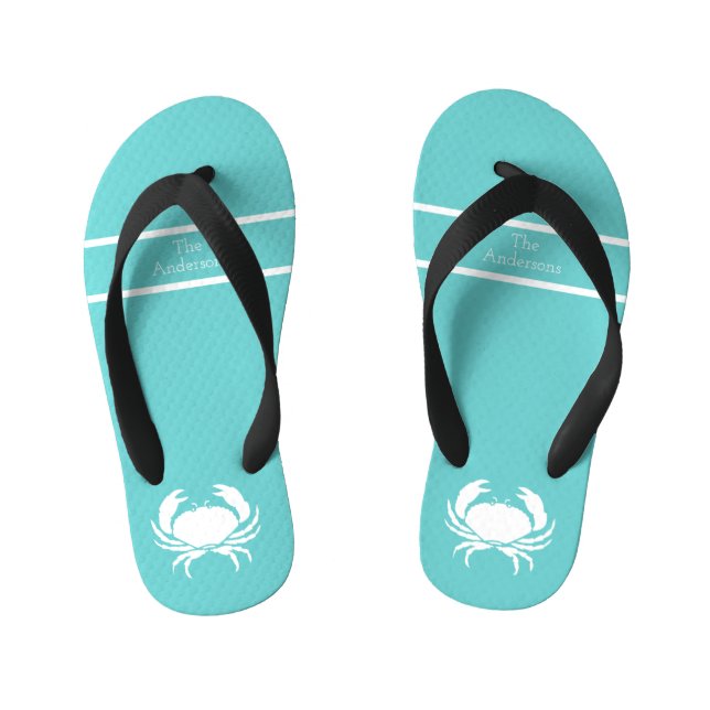 Nautisches Design mit weißer Krabbe auf Aquamarine Kinderbadesandalen (Fußbett)