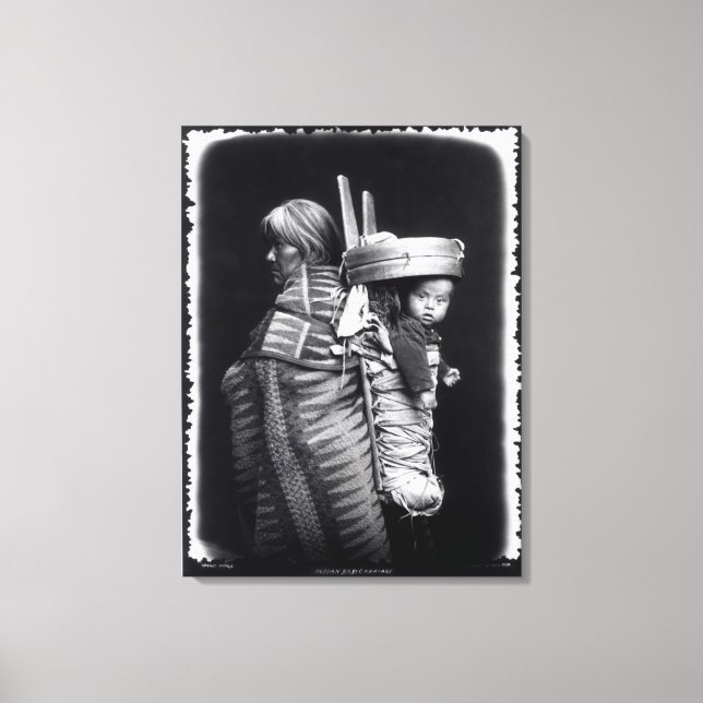 Navaho-Frau mit einem Pfosten auf ihrem Rücken Leinwanddruck (Vorderseite)