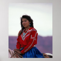 Navajo Girl auf Horseback