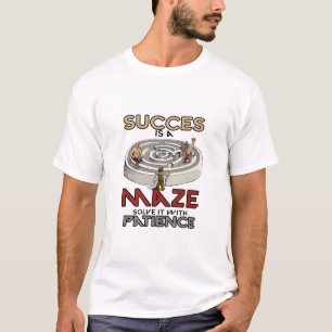 Navigieren Sie erfolgreich: Das Labyrinth mit Gedu T-Shirt
