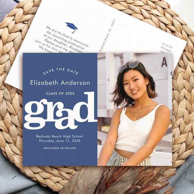 Navy Abschluss rettete Datum Foto fett Typografie Einladungspostkarte (Von Creator hochgeladen)