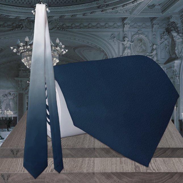 Navy bis Dusty Blue Ombre monochromatische Hochzei Krawatte (Von Creator hochgeladen)