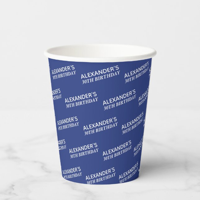Navy Blau 30. Geburtstagsname  Pappbecher (Rückseite)