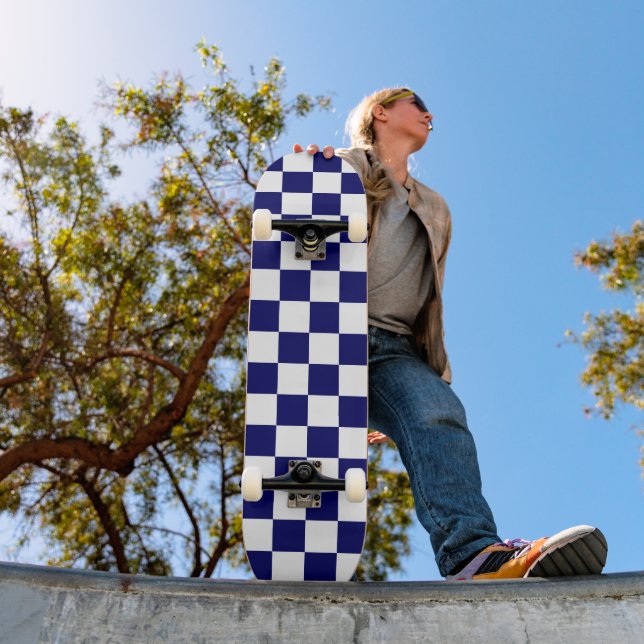 Navy-Blau-Weiß-Schachbrettmuster Skateboard (Außenbereich 1)