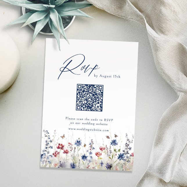 Navy Blau Wildflower Rustikale Hochzeit QR-Code RSVP Karte (Navy Blue Wildflower Rustic Wedding QR code RSVP Card)